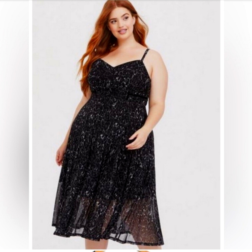 TORRID 3 Leopard print dress